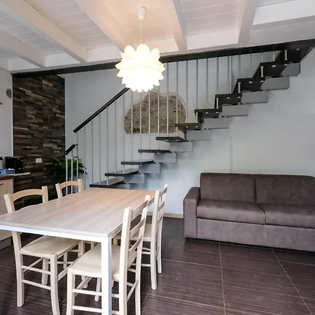 Dimora A - Lago Di Garda Apartment *